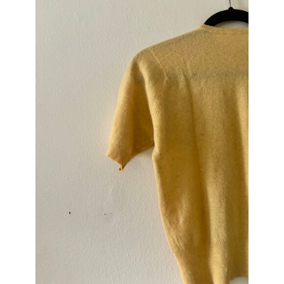 Vintage 1960s Yellow Cashmere Wool Sweater Short Sleeve - Picture 7 of 9
